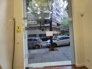 Vista exterior de Local de alquiler en Madrid con Aire acondicionado, Calefacción y Alarma