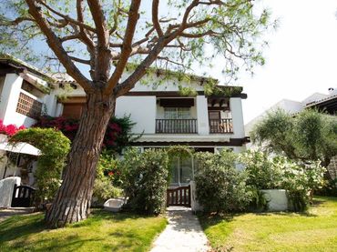 Detached house with pool for sale in Urbanització Alorda Park