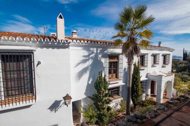 Casa-chalet en Venta en Torrox Pueblo