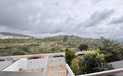 Vista exterior de Pis en venda en Costur amb Moblat