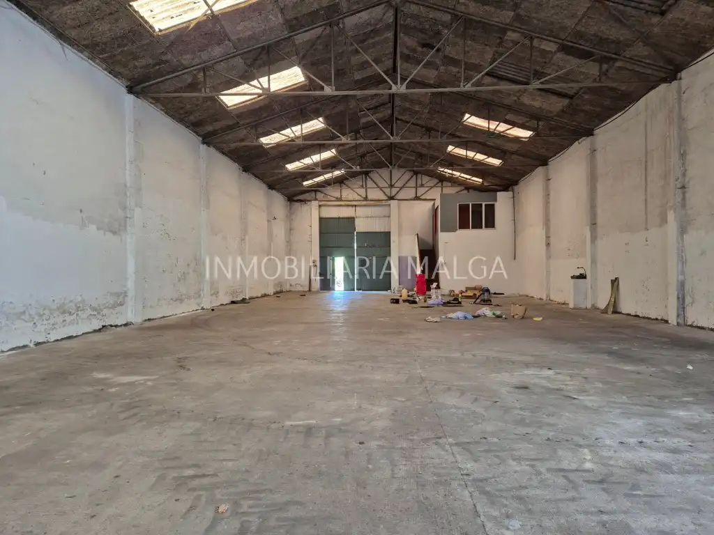 Nau industrial en venda en Colunga