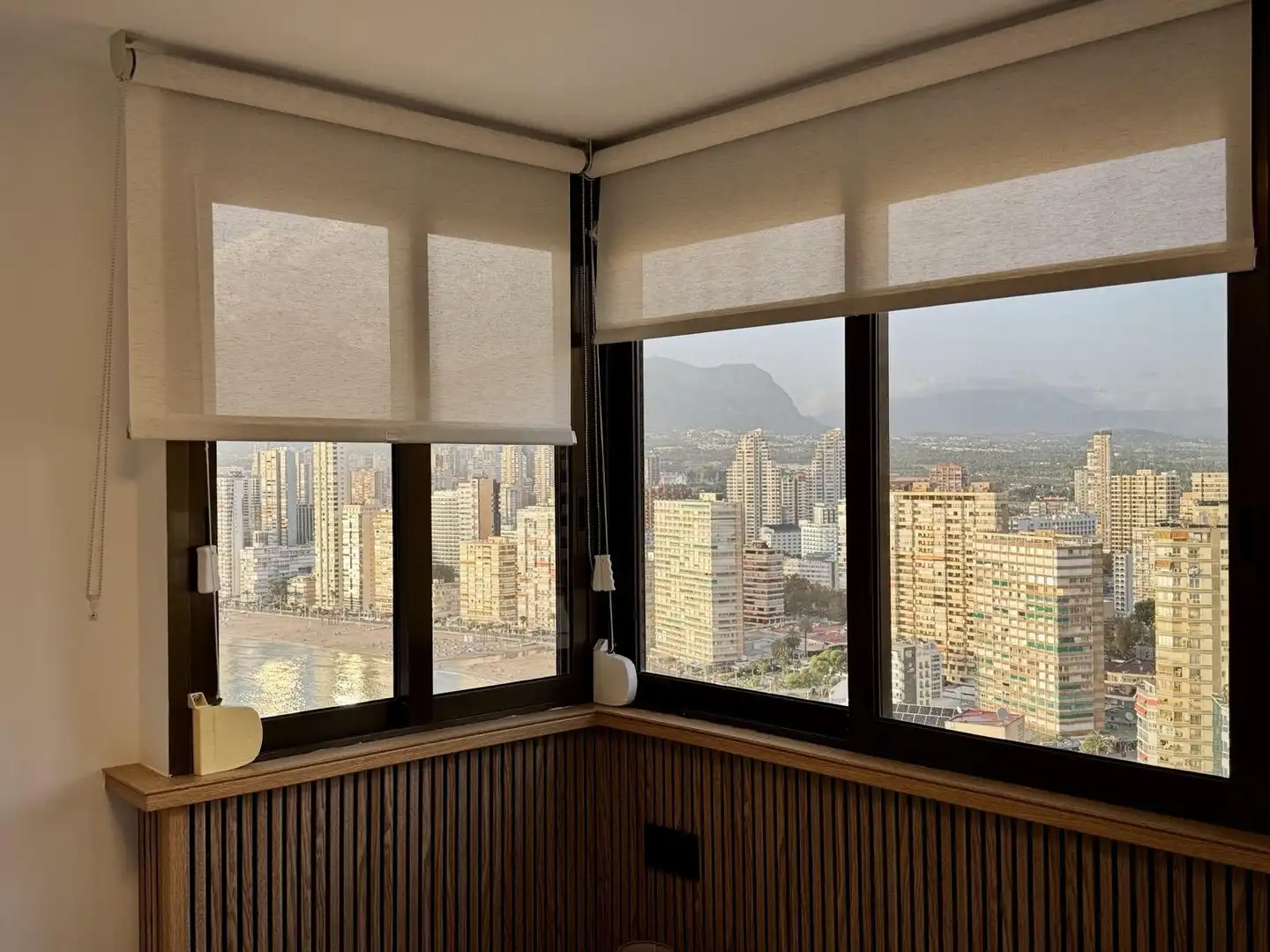 Bedroom of Apartments for rent in Benidorm  with Air Conditioner, Furnished and Community pool