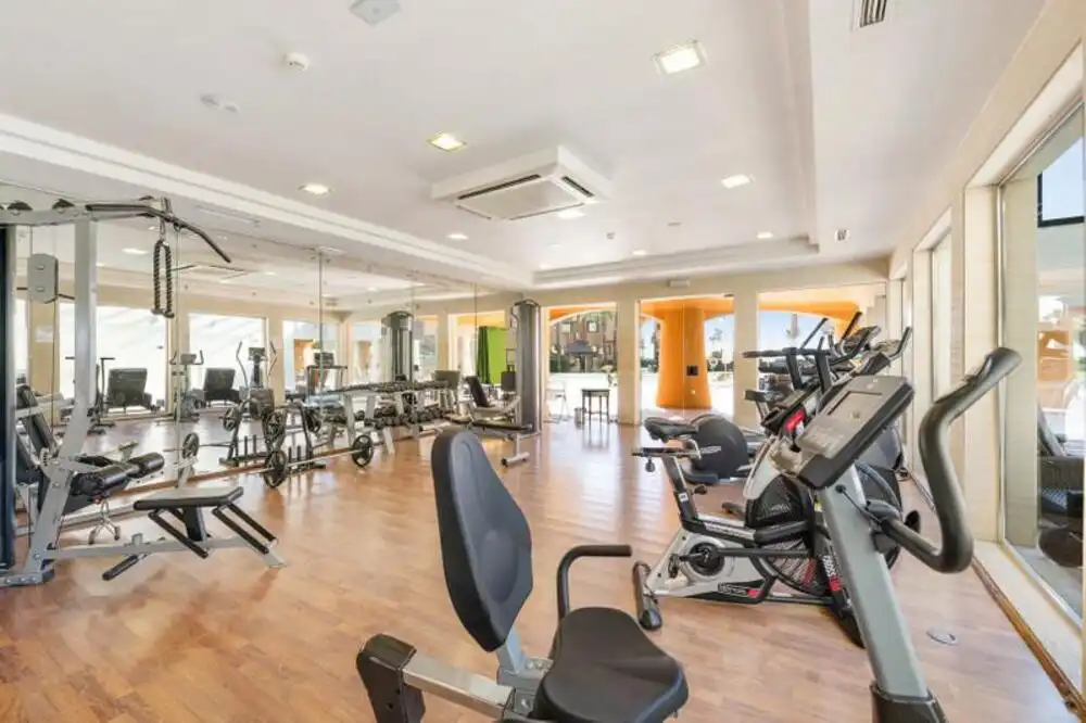 Apartament de lloguer en Estepona amb Aire condicionat, Terrassa i Piscina