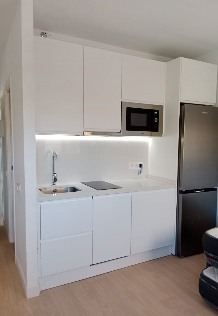 Kitchen of Study to rent in  Sevilla Capital  with Air Conditioner, Furnished and Washing machine