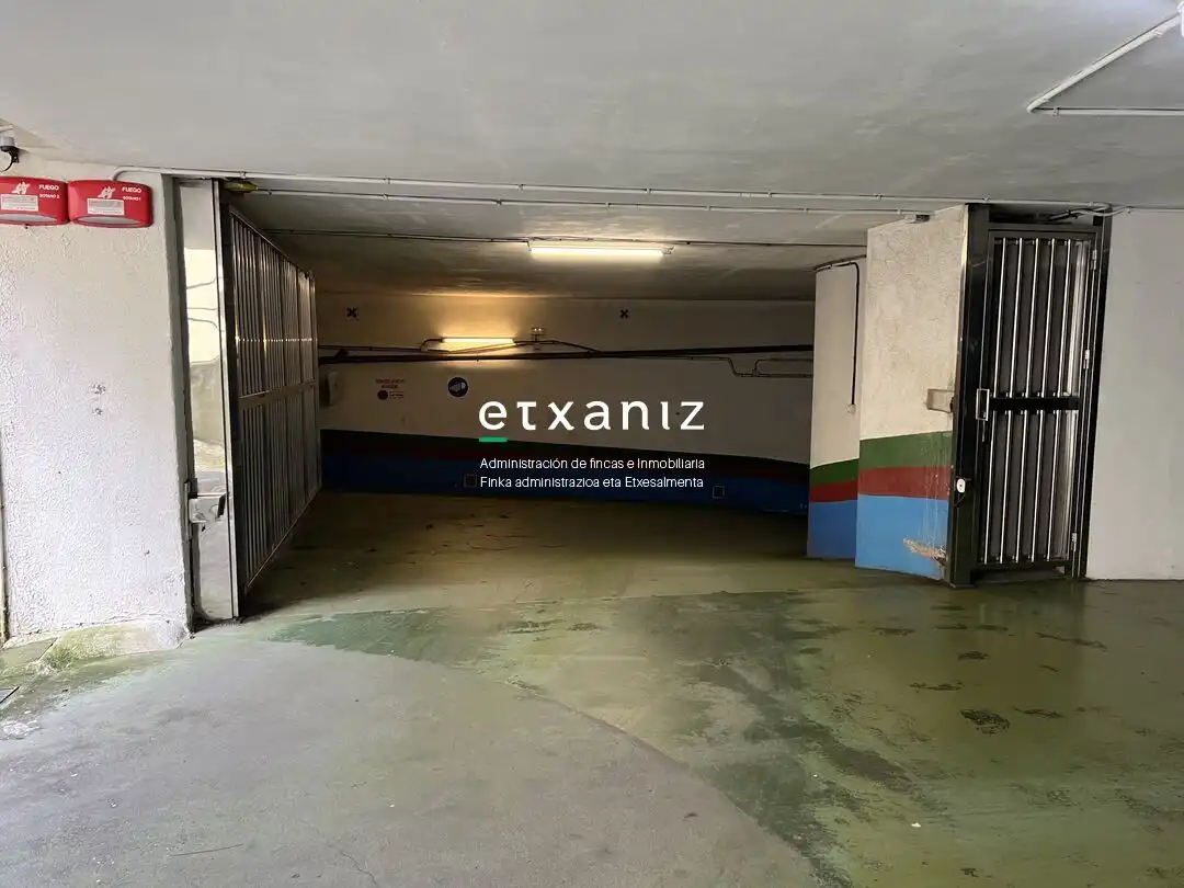 Parkplatz von Garage zum Verkauf in Donostia - San Sebastián 