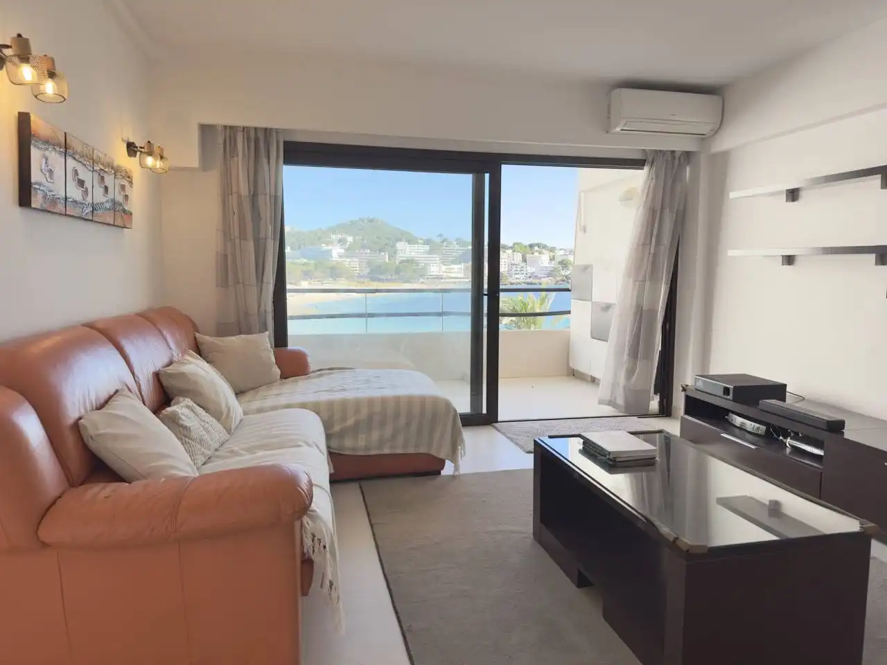 Sala de estar de Piso de alquiler en Calvià con Aire acondicionado, Calefacción y Terraza