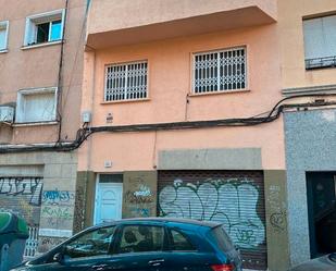 Exterior view of House or chalet for sale in L'Hospitalet de Llobregat  with Heating, Terrace and Furnished