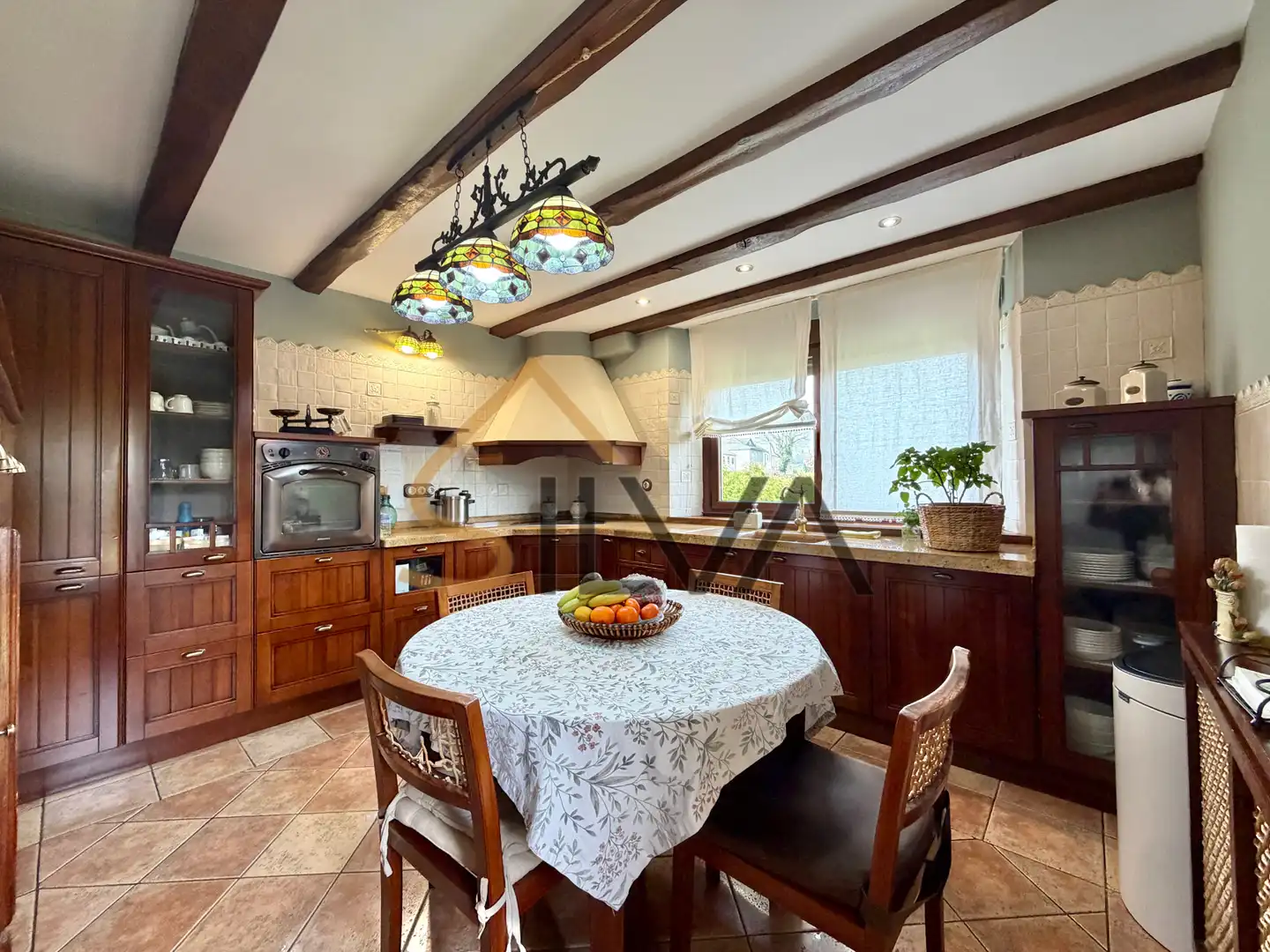Cuina de Casa o xalet en venda en Lugo amb Calefacció, Jardí privat i Parquet