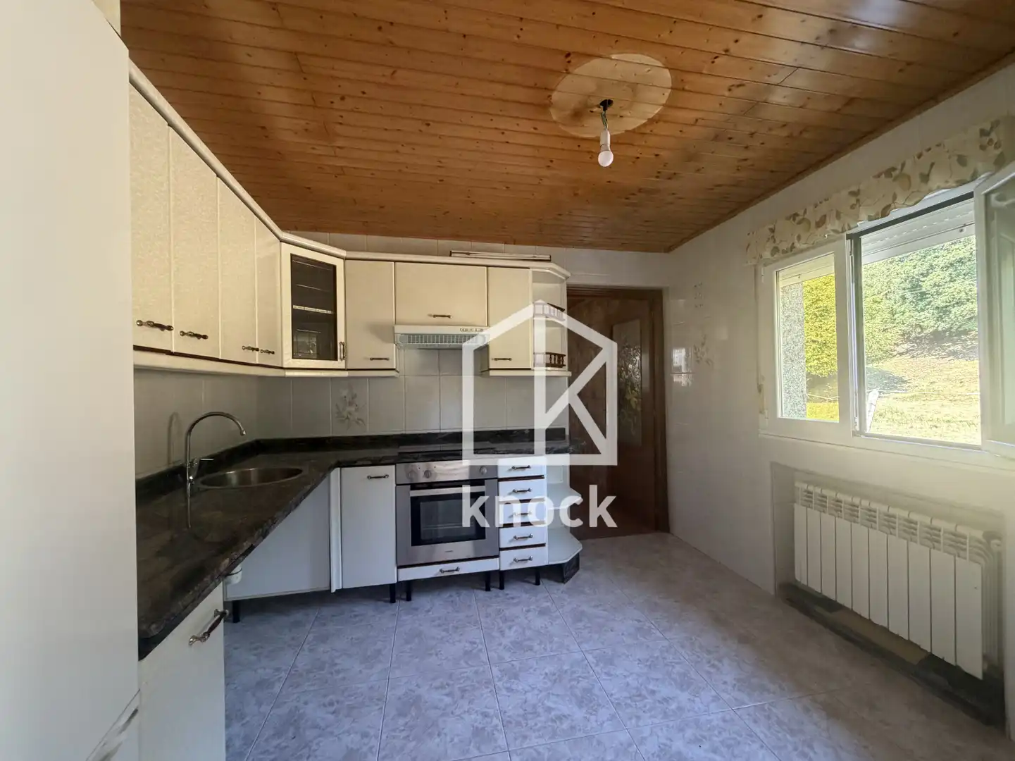 Cocina de Casa adosada en venta en Langreo con Calefacción y Terraza