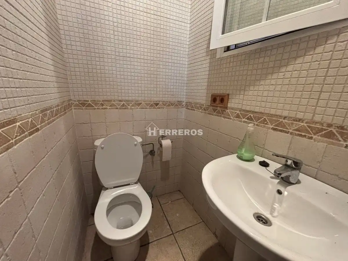 Baño de Local en venta en Uruñuela