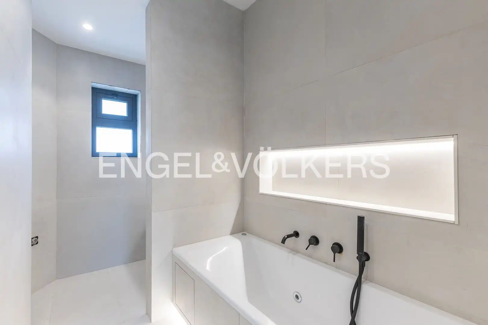 Baño de Casa o chalet en venta en Sant Cugat del Vallès con Calefacción, Jardín privado y Parquet