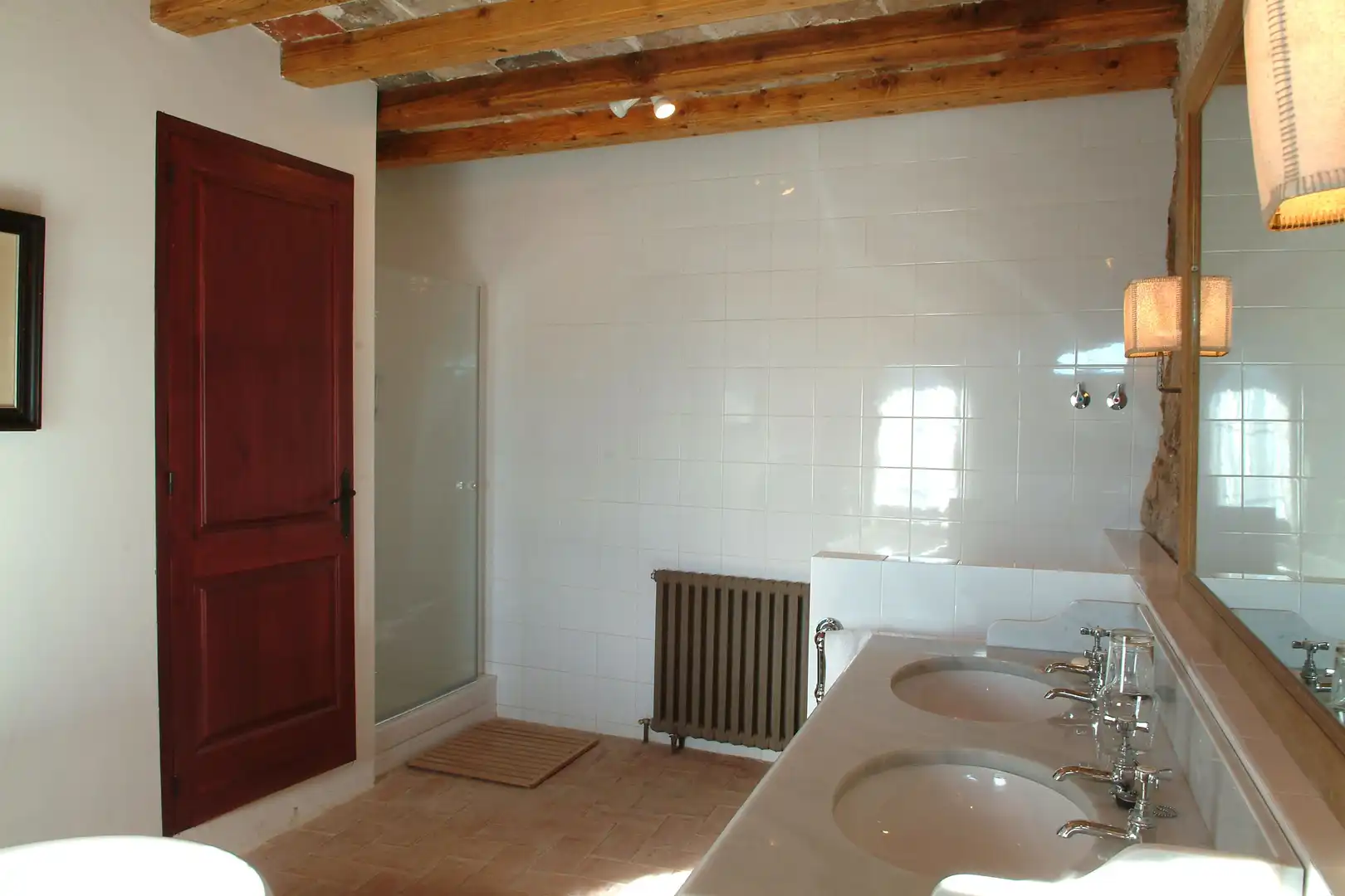 Baño de Finca rústica en venta en Camprodon con Calefacción, Jardín privado y Terraza