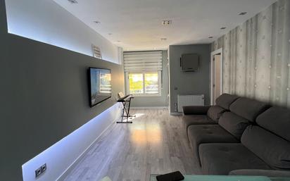 Living room of Flat for sale in Reus  with Air Conditioner and Balcony