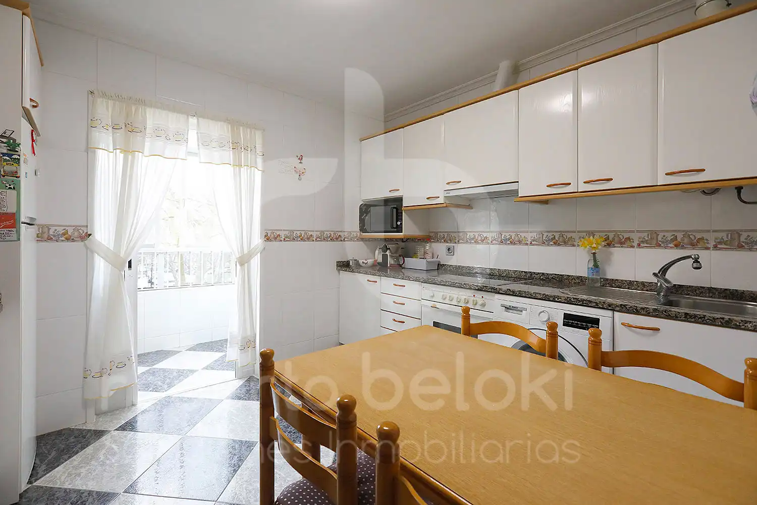 Flat for sale in Ermita Karrika, Palmera - Dumboa - Arbes
