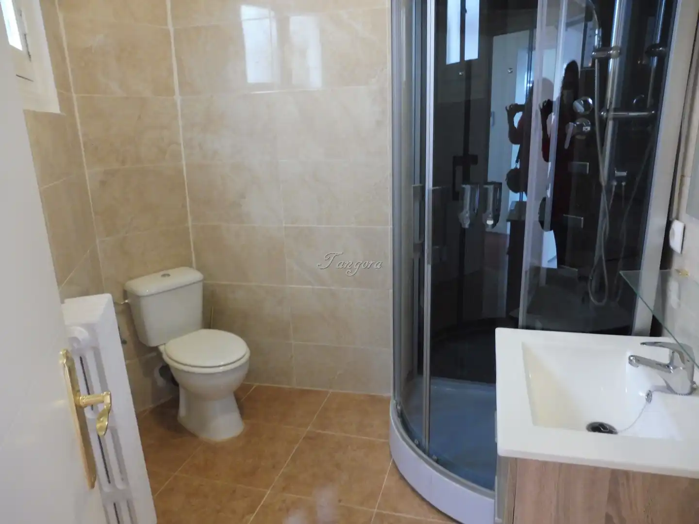 Baño de Piso de alquiler en Getxo  con Calefacción, Parquet y Horno