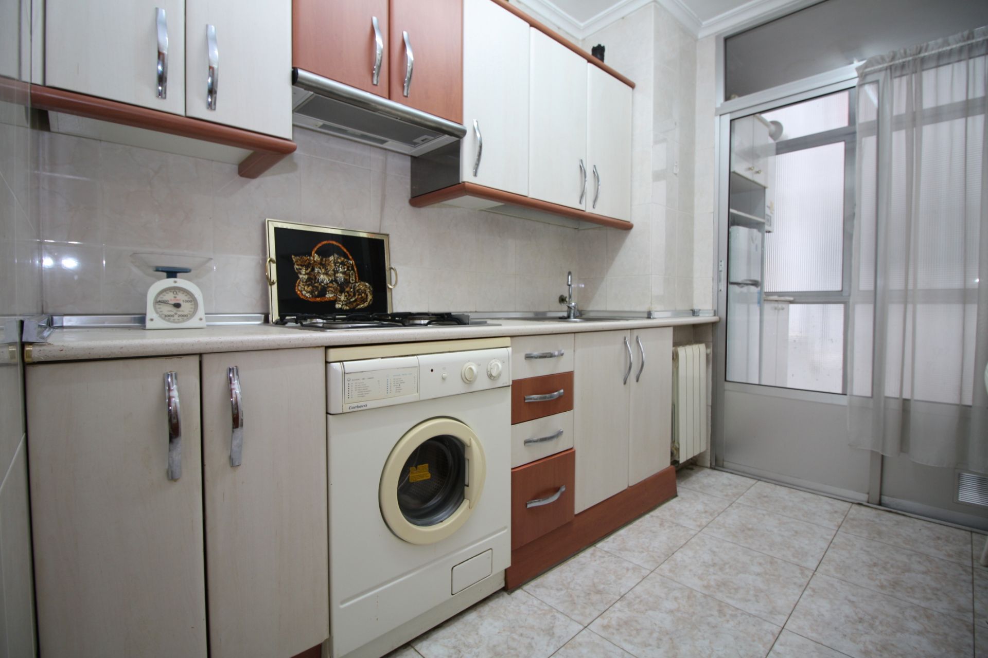 Kitchen of Flat for sale in Valladolid Capital  with Heating and Washing machine