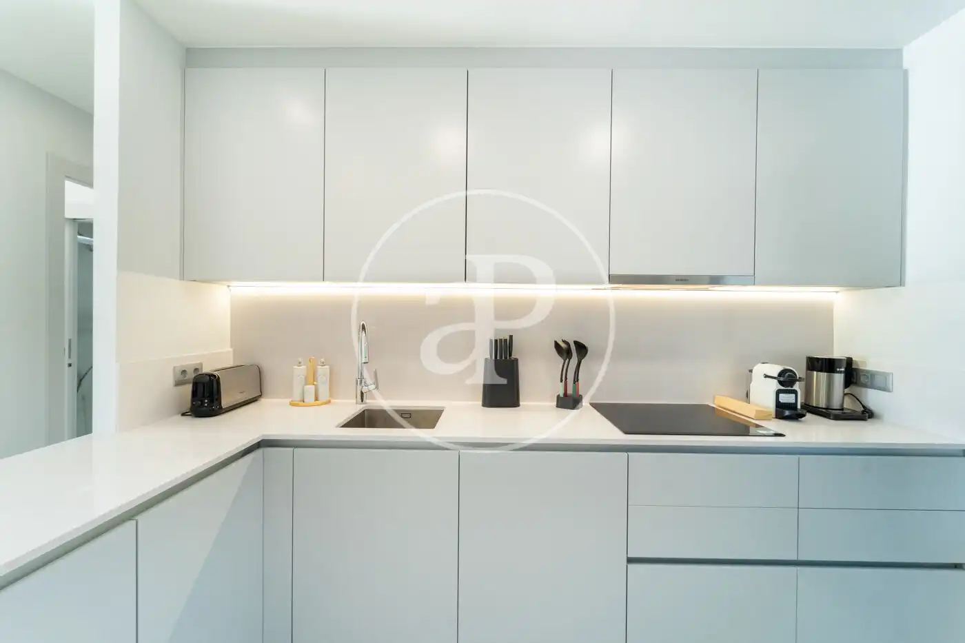 Cocina de Piso en venta en Benidorm con Aire acondicionado, Calefacción y Jardín privado