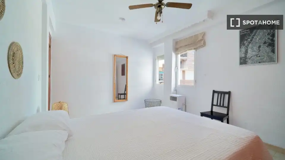 Room in La Victoria