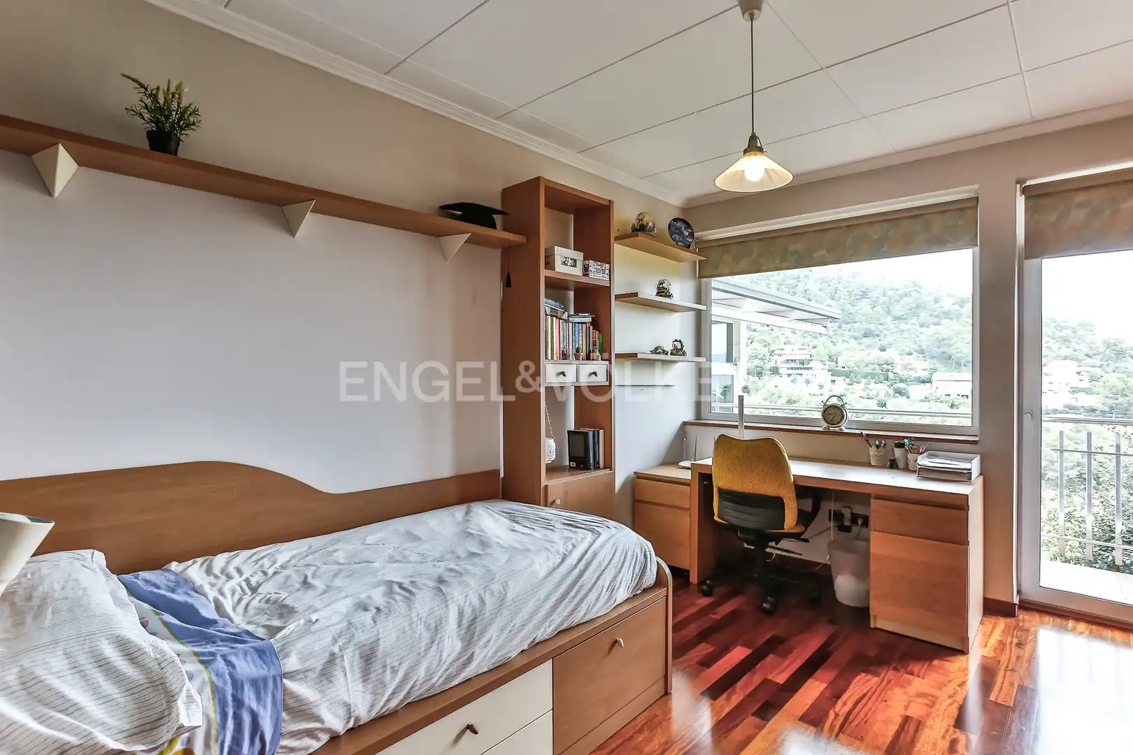 Habitación de Casa o chalet en venta en Santa Coloma de Cervelló con Calefacción, Jardín privado y Parquet