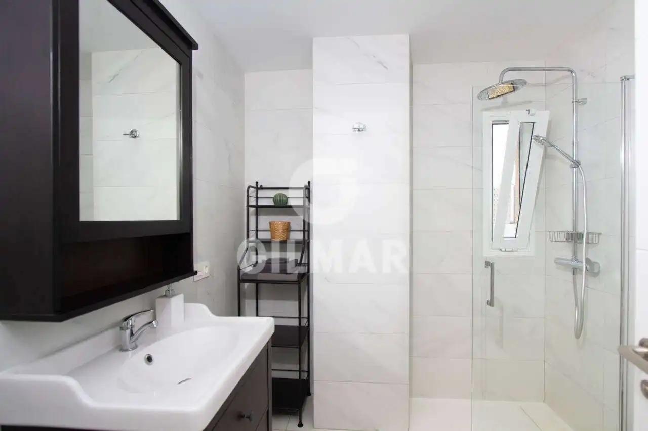 Baño de Apartamento en venta en Arona con Aire acondicionado, Amueblado y Balcón