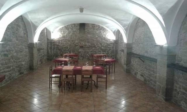 Local comercial en Venta en Puente la Reina / Gares