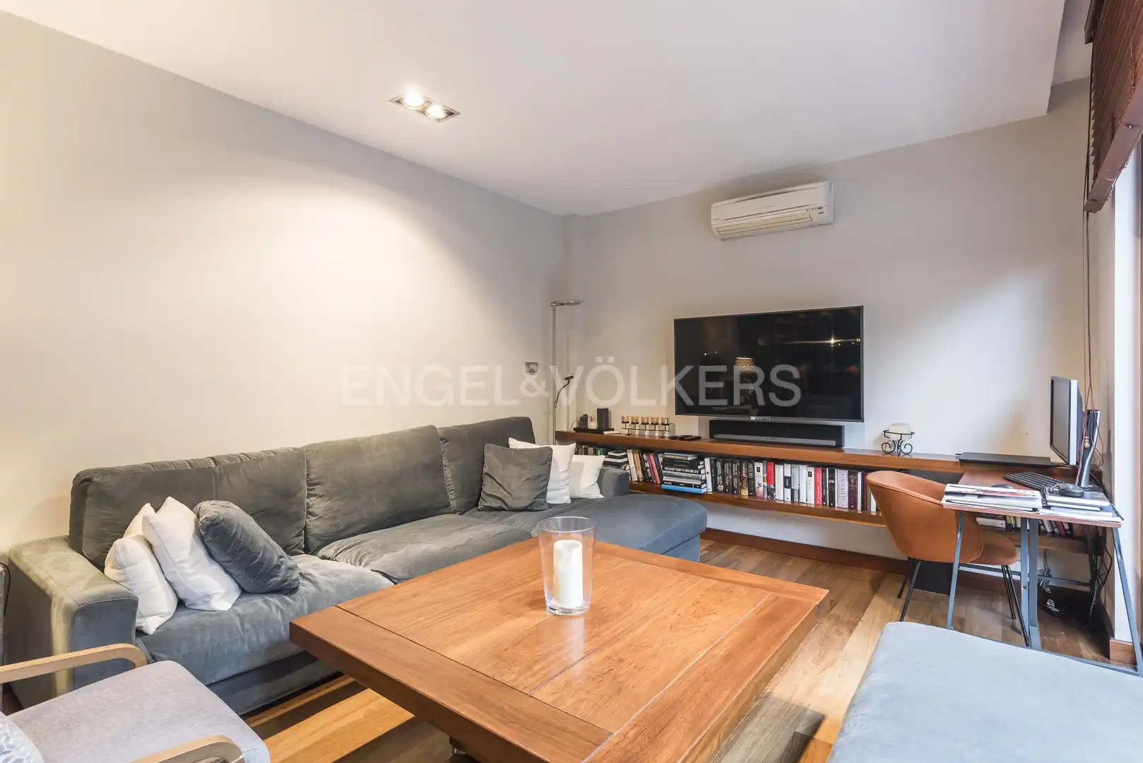 Sala d'estar de Casa o xalet de lloguer en Madrid amb Aire condicionat, Calefacció i Parquet