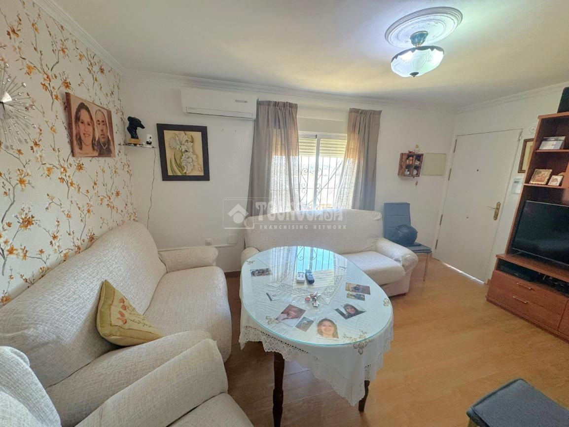 Sala de estar de Casa o chalet en venta en Badajoz Capital con Aire acondicionado y Terraza