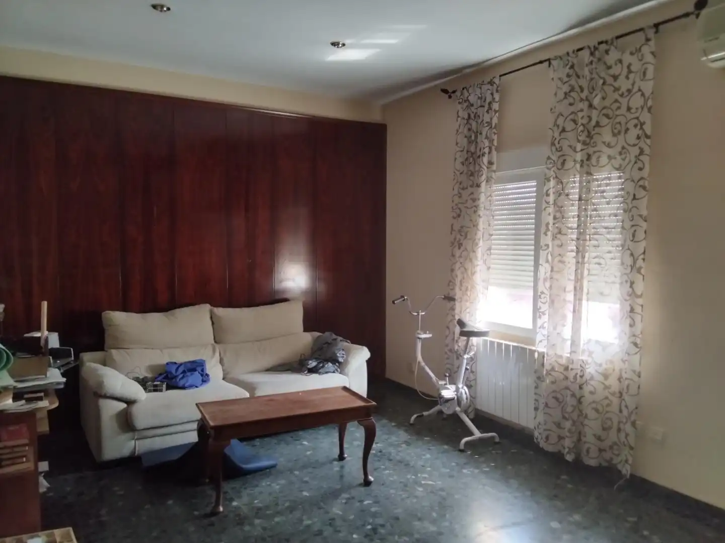 Casa adosada en venda a Campo de Criptana