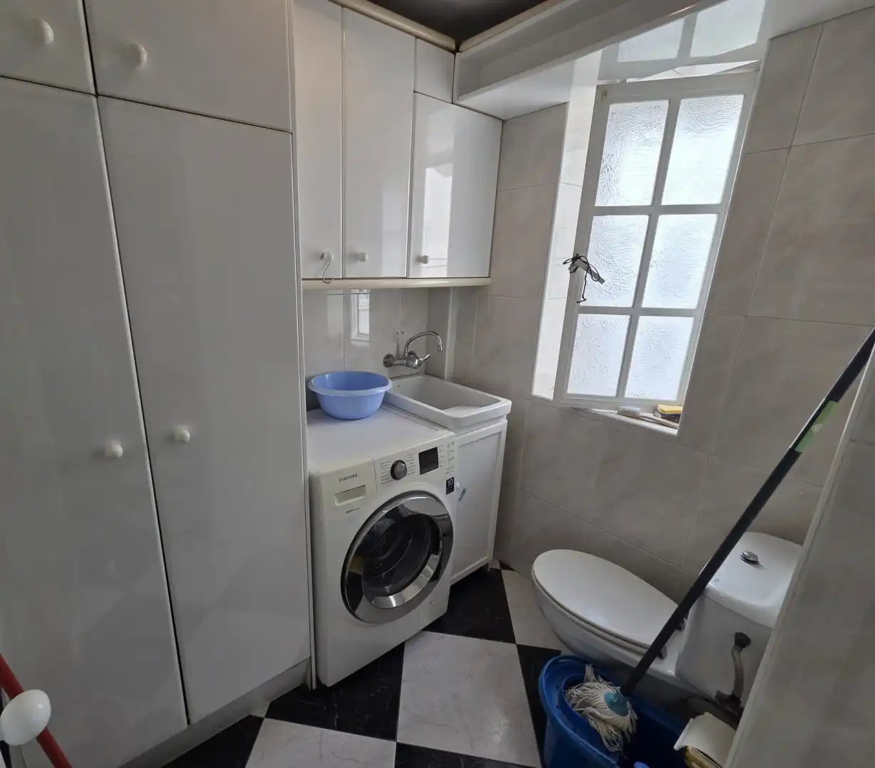 Baño de Piso de alquiler en Málaga con Aire acondicionado y Amueblado
