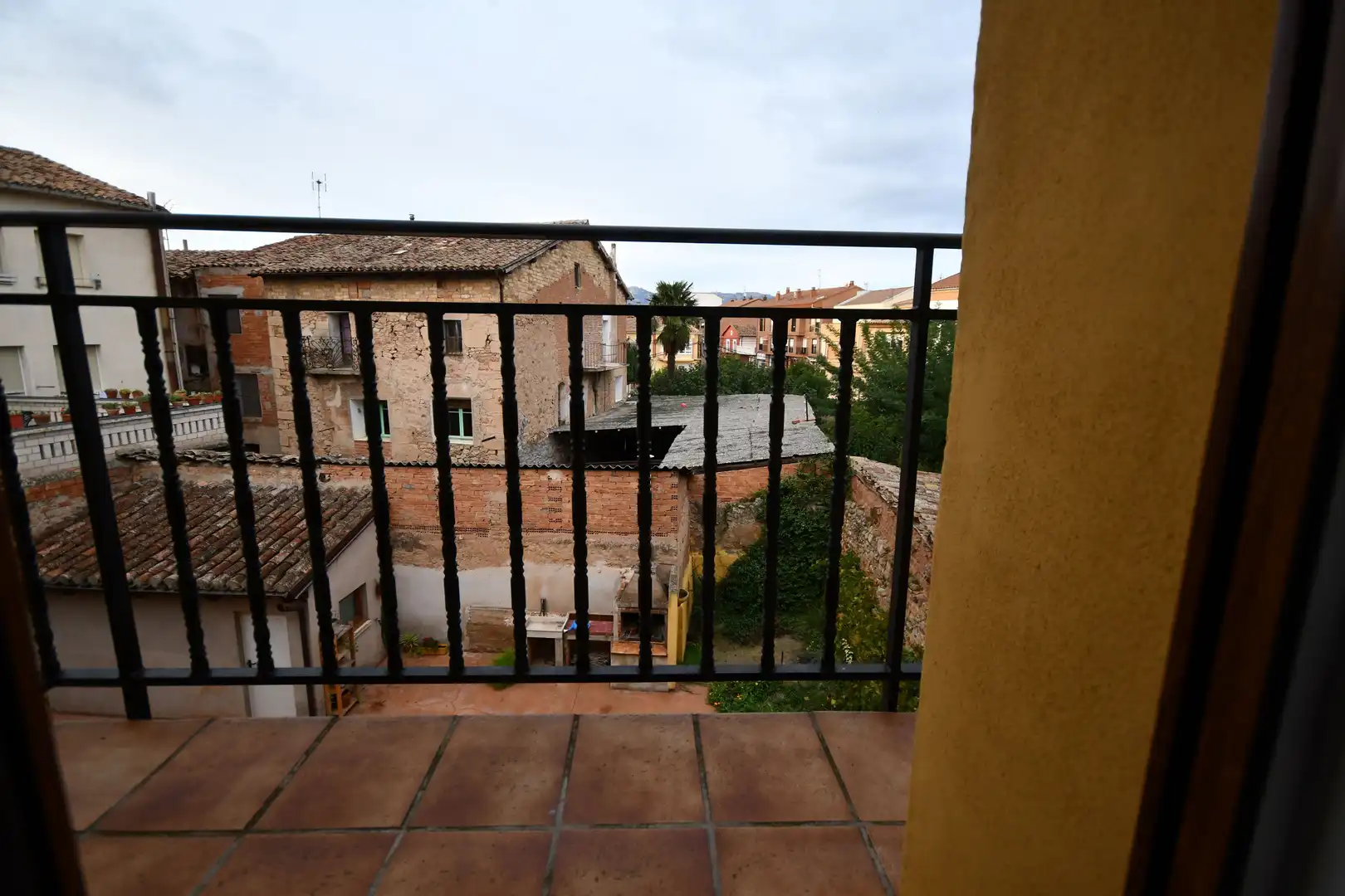 Terrassa de Finca rústica en venda en Fuenmayor amb Calefacció, Parquet i Terrassa