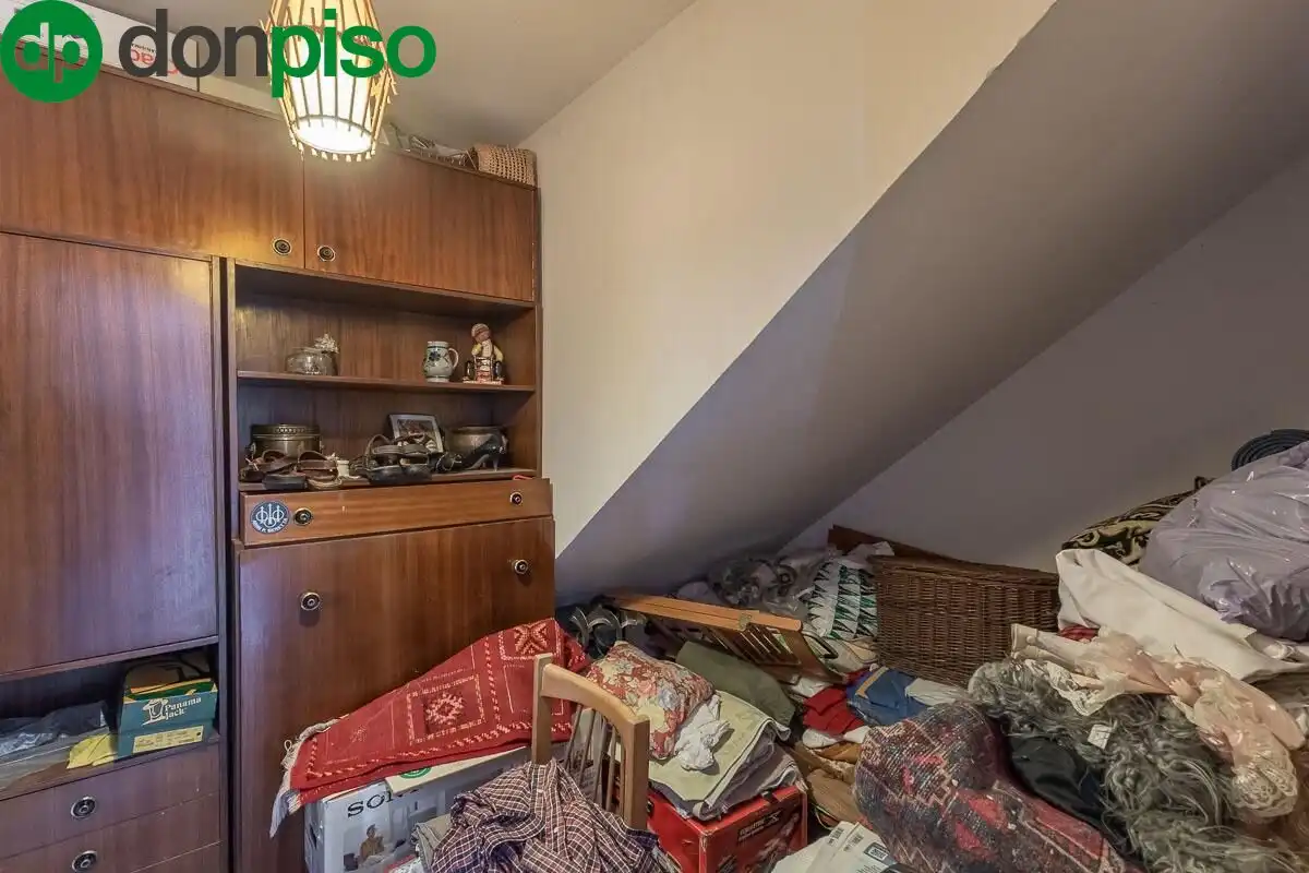 House with pool for sale in Calle GERANEO, imagen 42