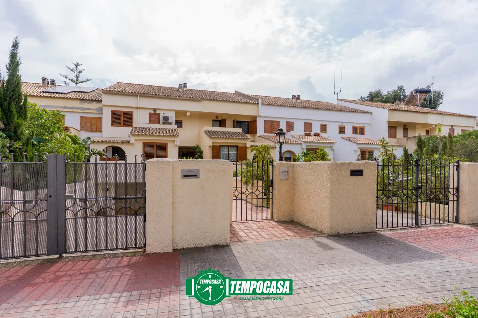 Casa a schiera con terrazza in vendita a Avinguda Guillem Tatay, imagen 7