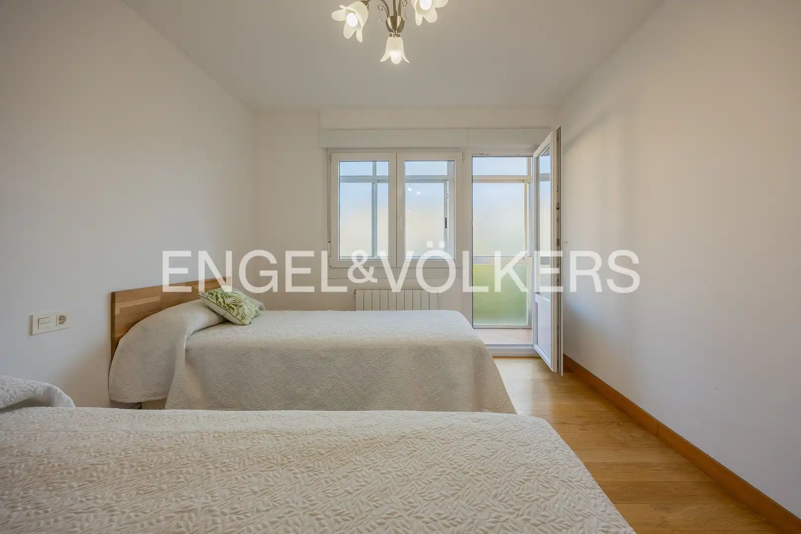 Bedroom of Flat for sale in Durango, Bizkaia