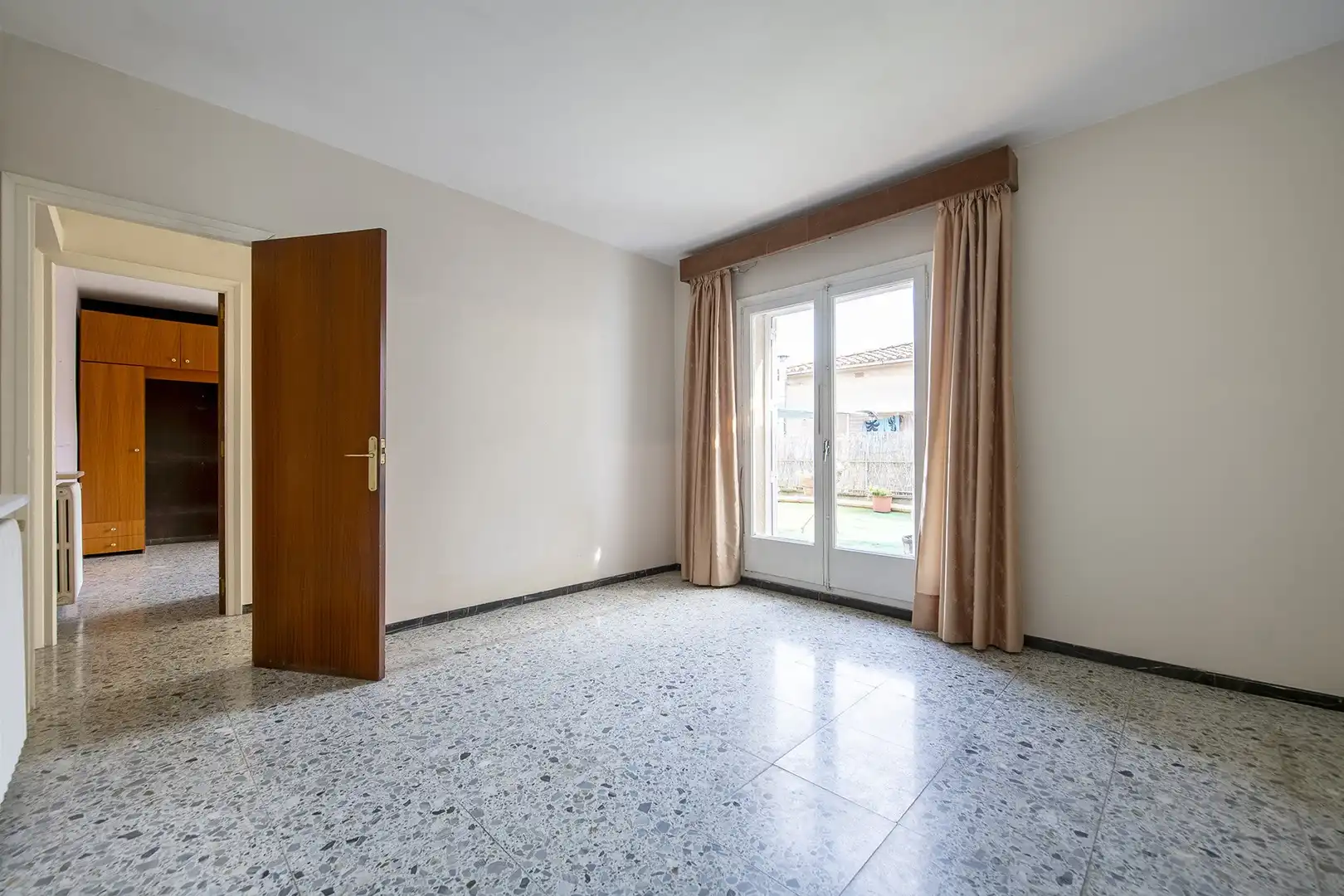 Schlafzimmer von Einfamilien-Reihenhaus zum Verkauf in Banyoles mit Klimaanlage, Heizung und Terrasse