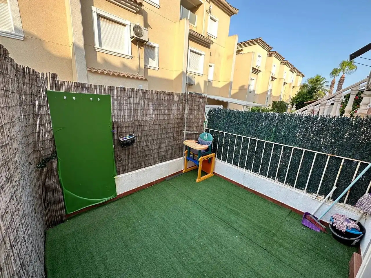 Garden of Ground floor for rent in Guardamar del Segura  with Air Conditioner, Heating and Private garden