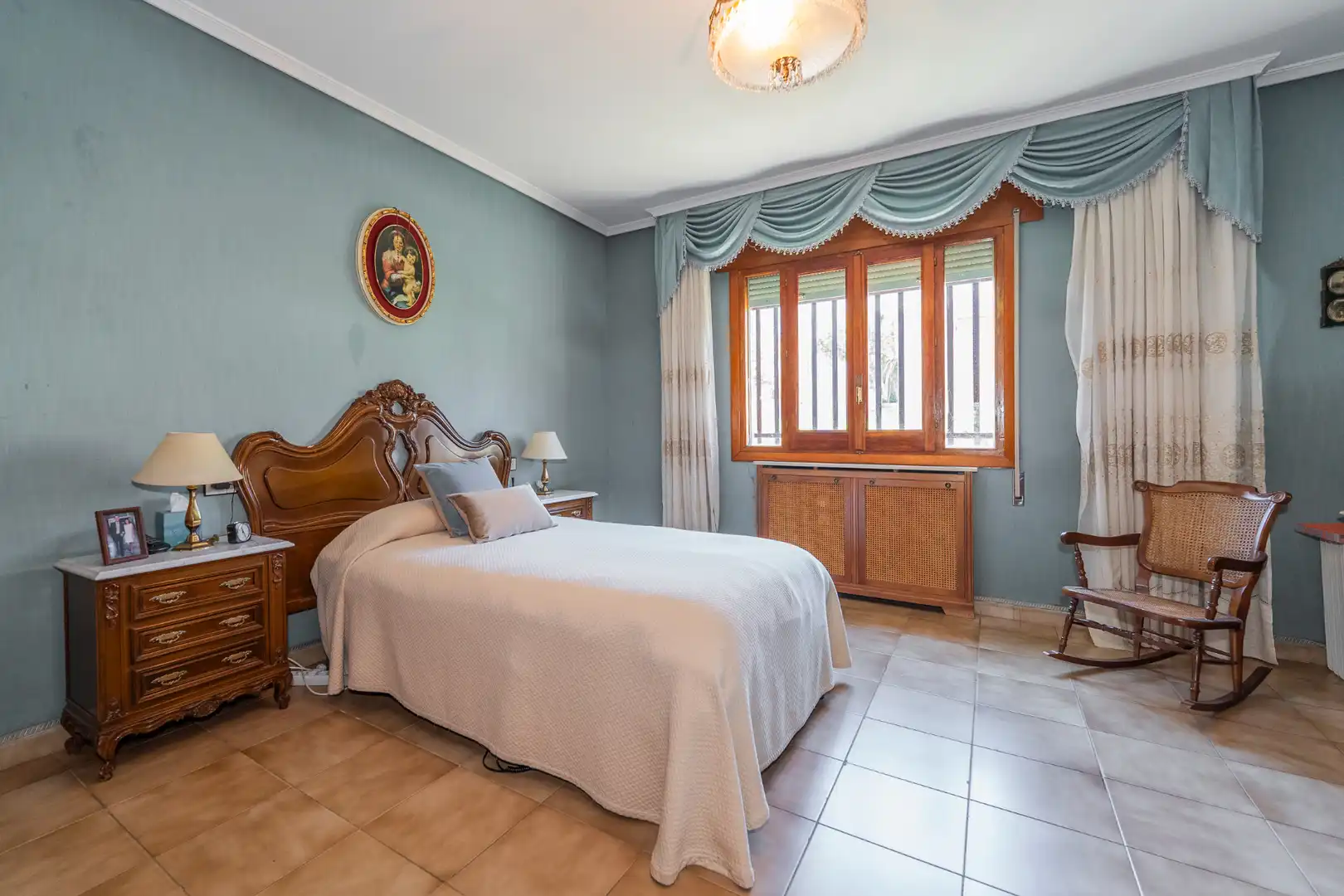 Bedroom of Houses for sale in El Molar (Madrid)  with Air Conditioner, Heating and Private garden