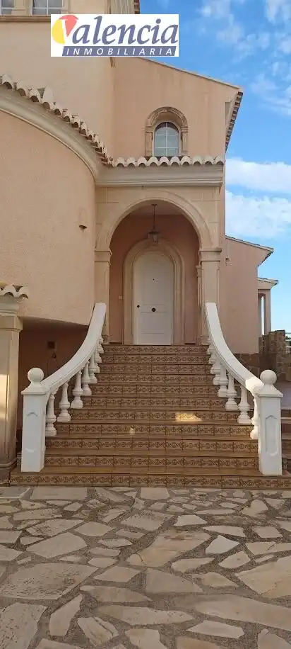 Casa o chalet en venta en Chiva con Jardín privado