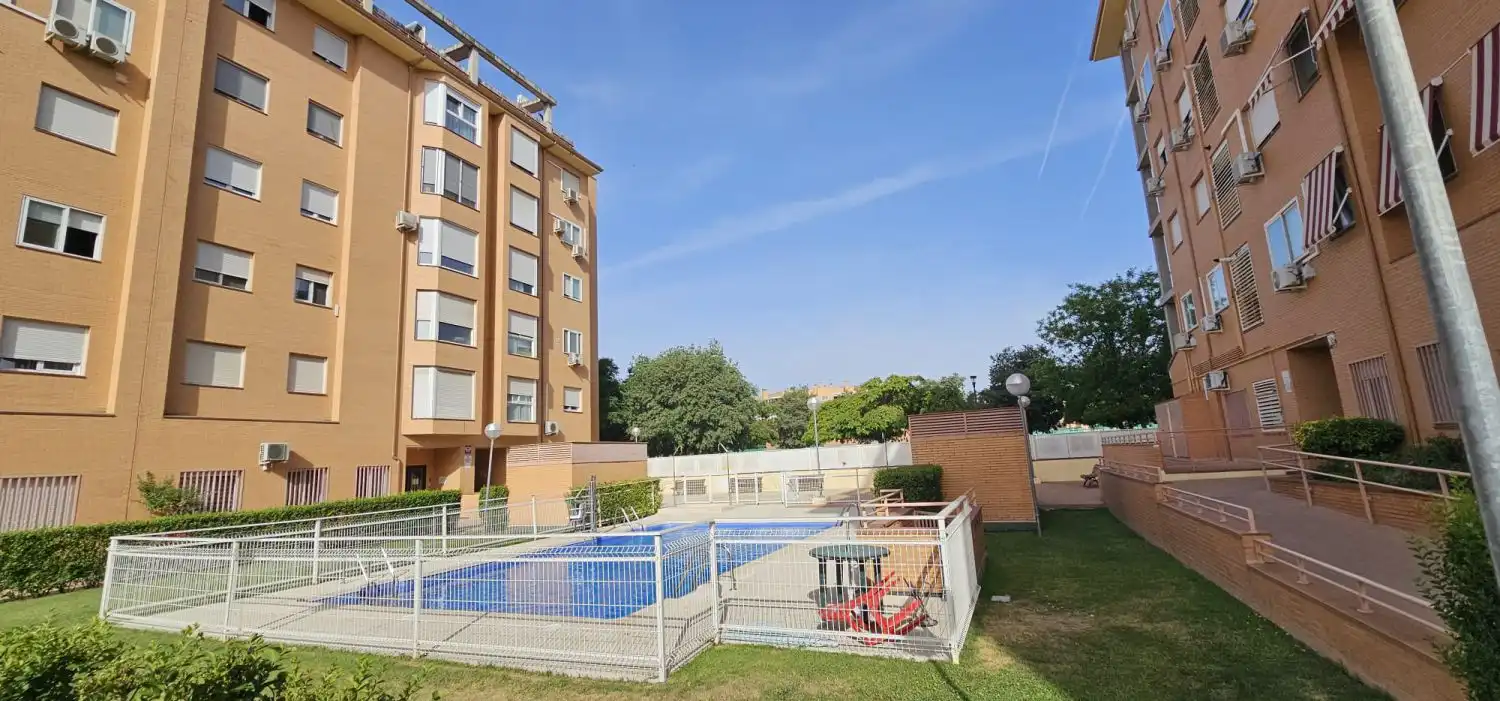 Vista exterior de Pis en venda en Valdemoro amb Aire condicionat, Terrassa i Traster