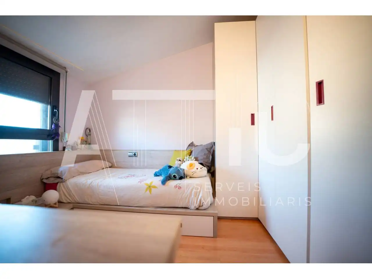 Schlafzimmer von Dachboden zum Verkauf in Sant Quirze del Vallès mit Klimaanlage, Heizung und Parkett