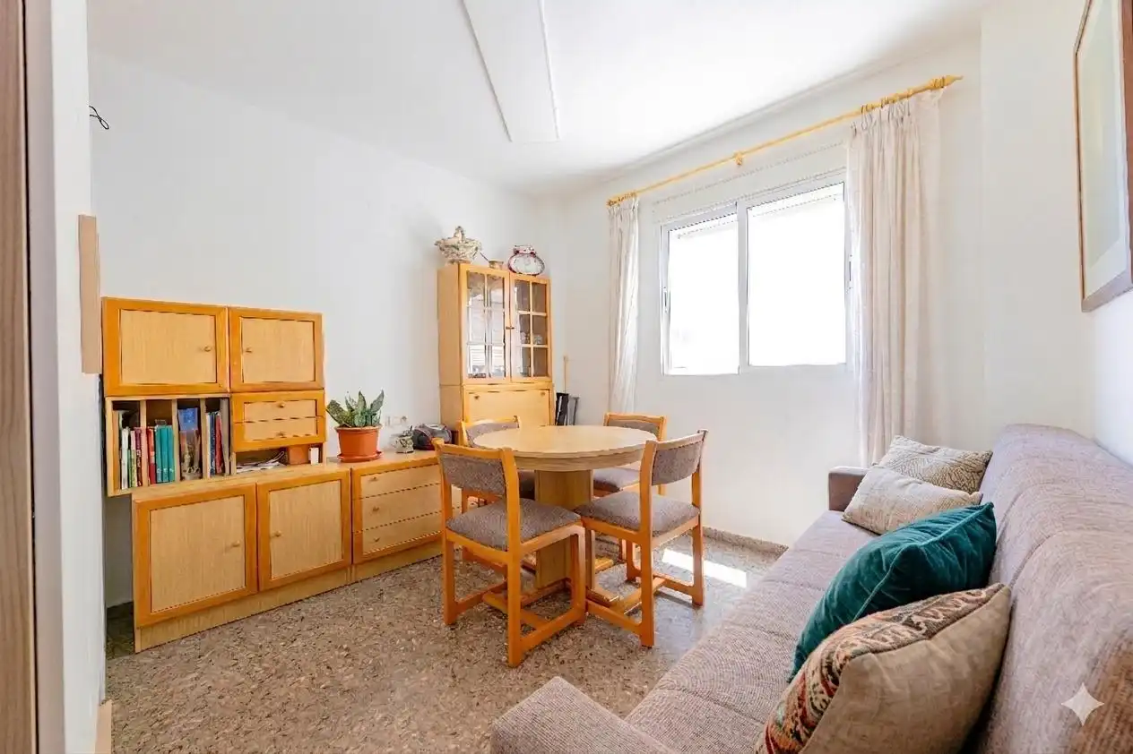 Living room of Flat for sale in La Pobla de Vallbona  with Balcony