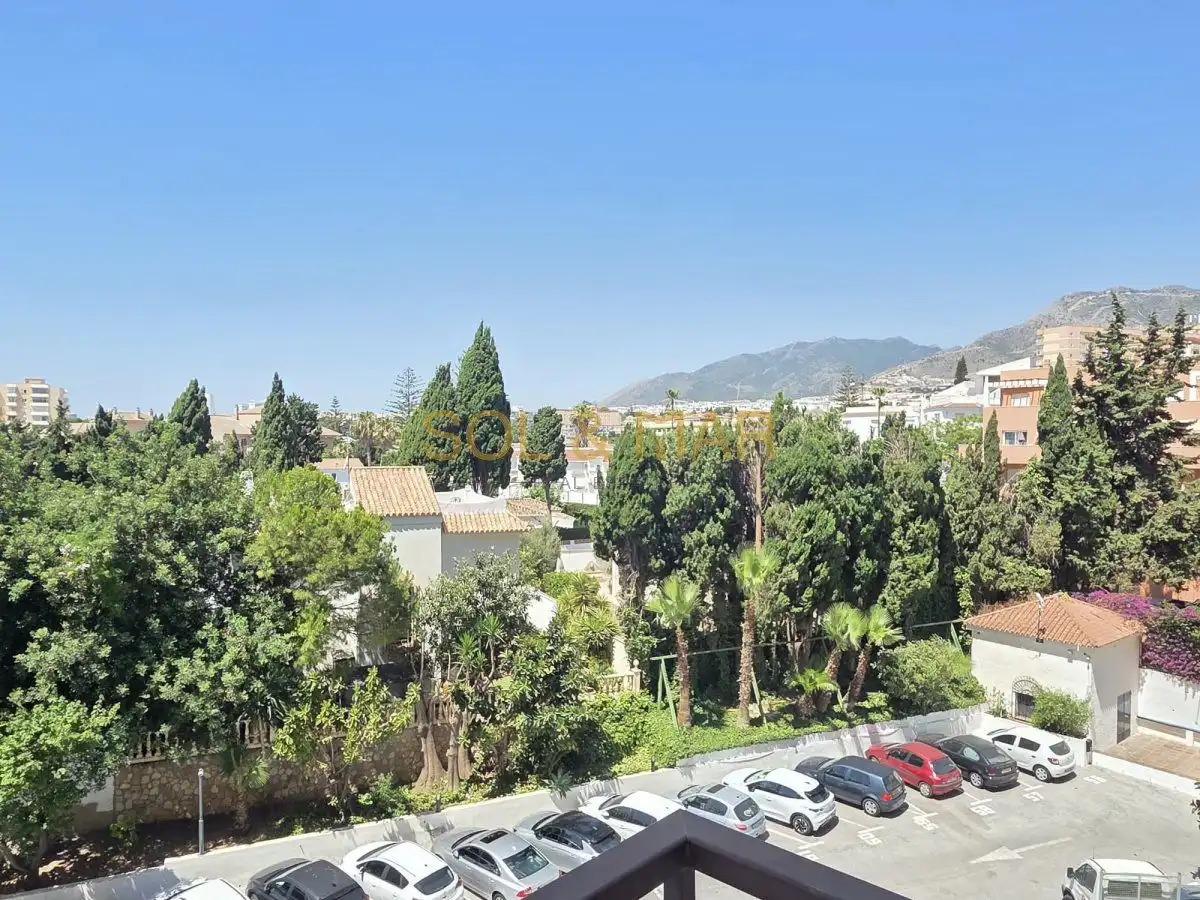 Außenansicht von Wohnung zum Verkauf in Torremolinos mit Klimaanlage, Heizung und Terrasse