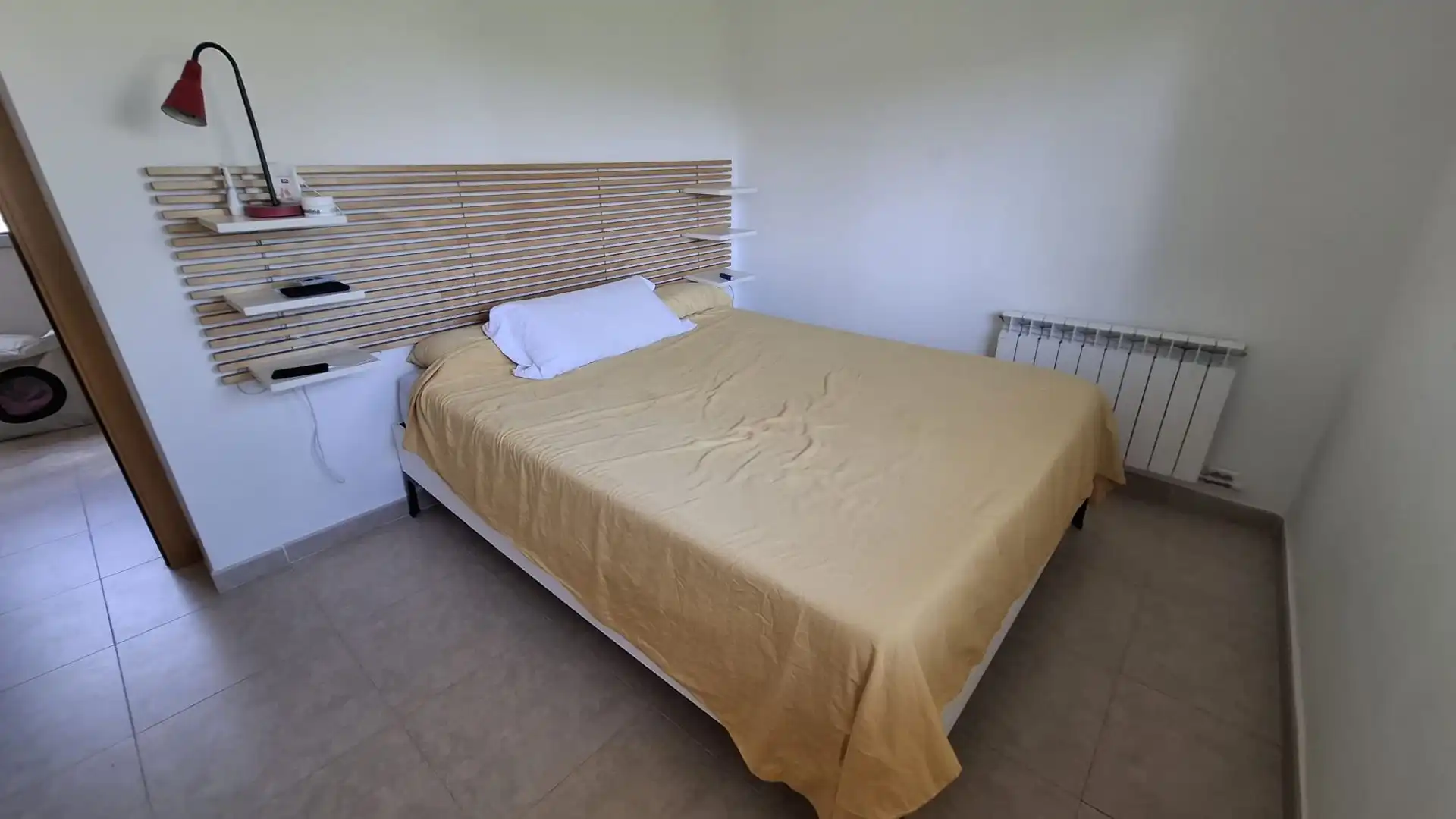 Habitación de Casa o chalet en venta en Vallirana, Barcelona