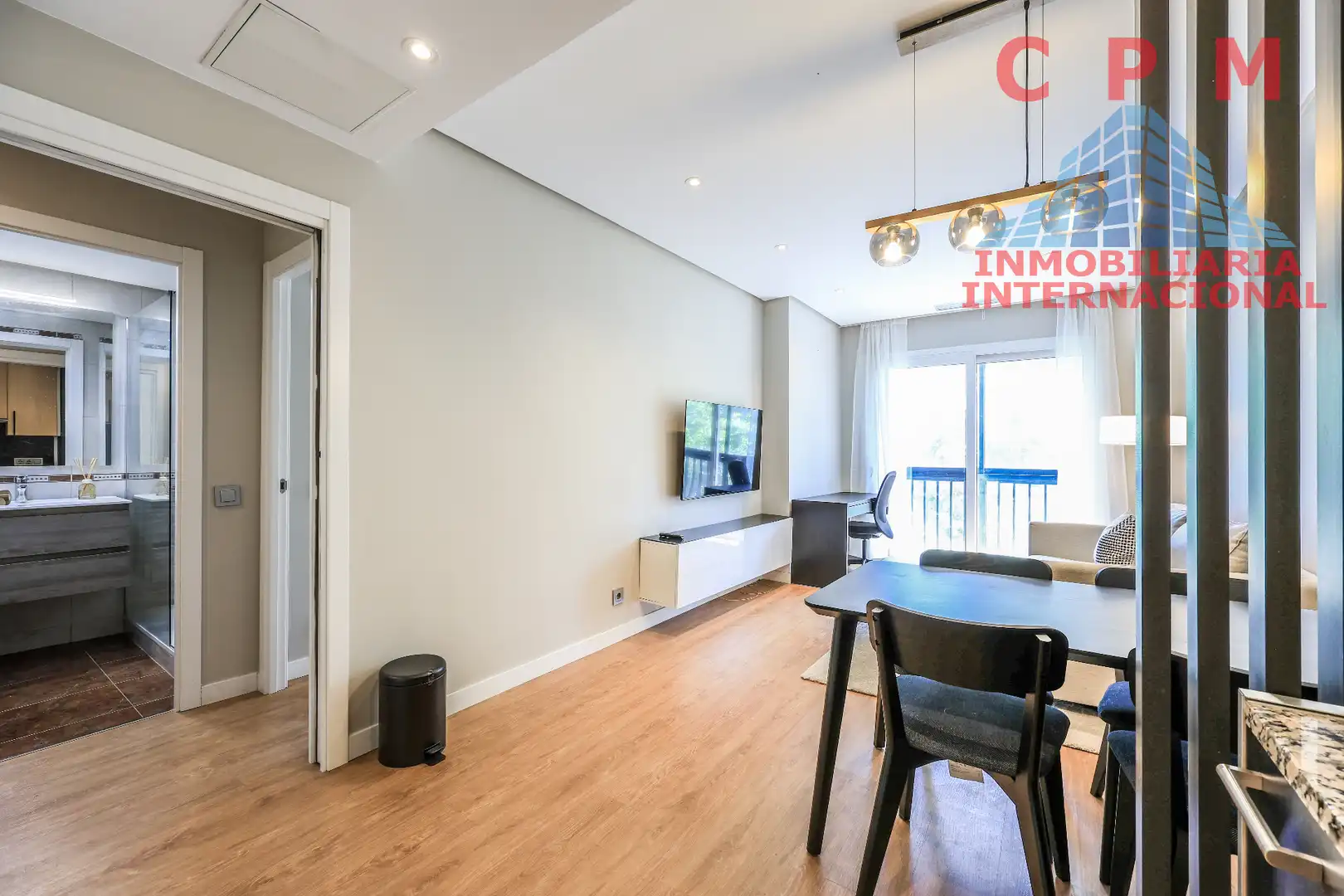Living room of Flat for rent in Madrid  with Air Conditioner, Heating and Parquet flooring