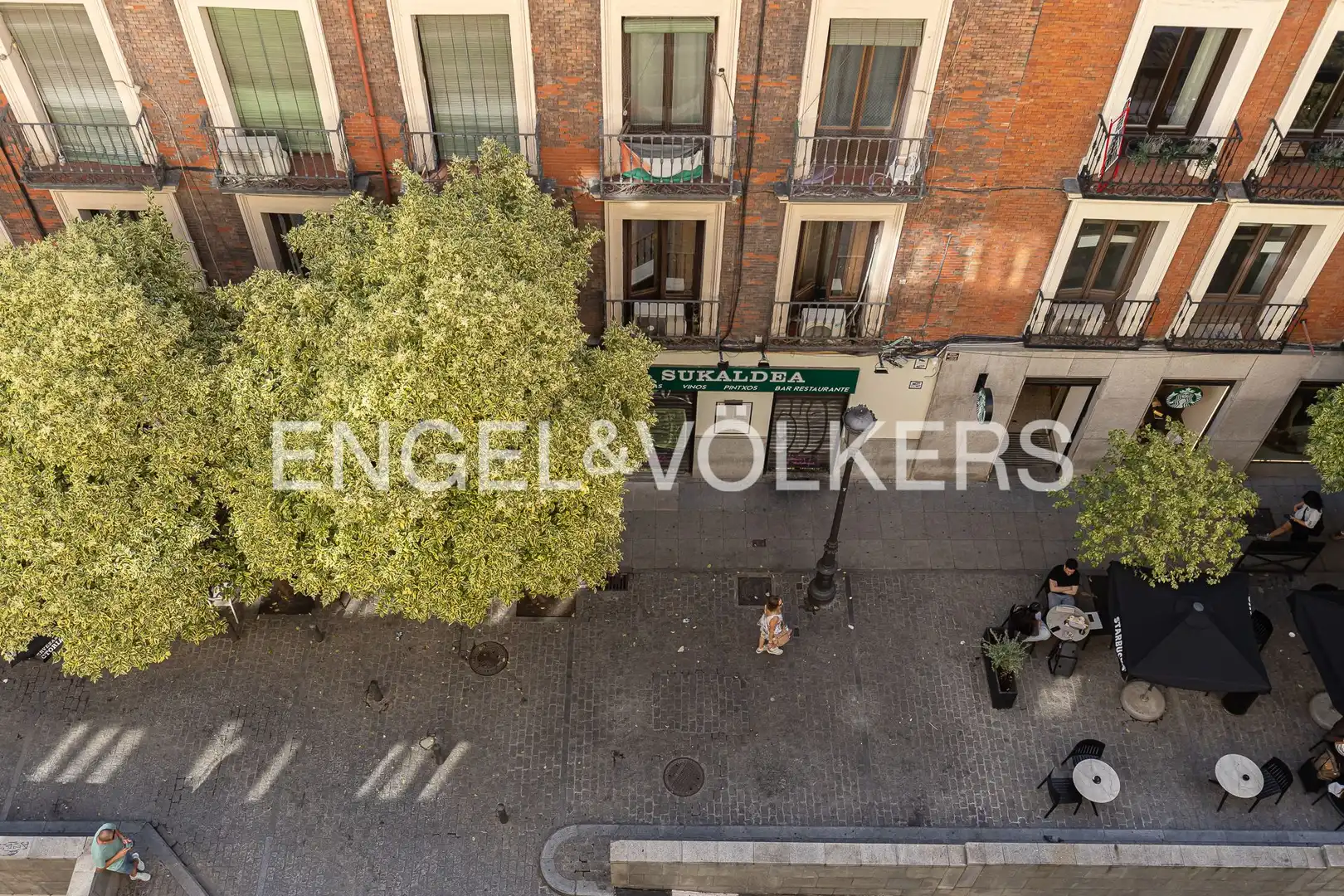 Exterior view of Flat for rent in Madrid  with Air Conditioner, Heating and Terrace