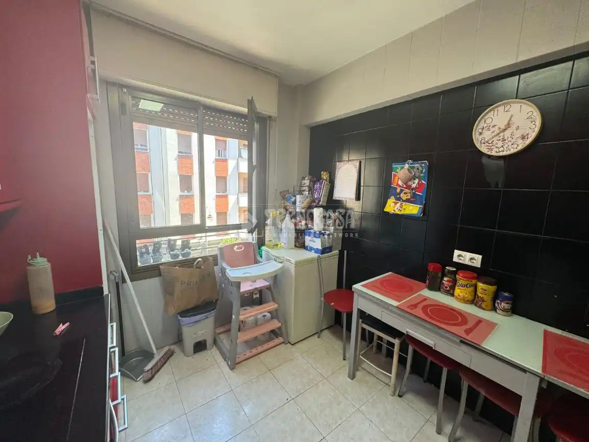 Piso en venta en Bilbao  con Balcón