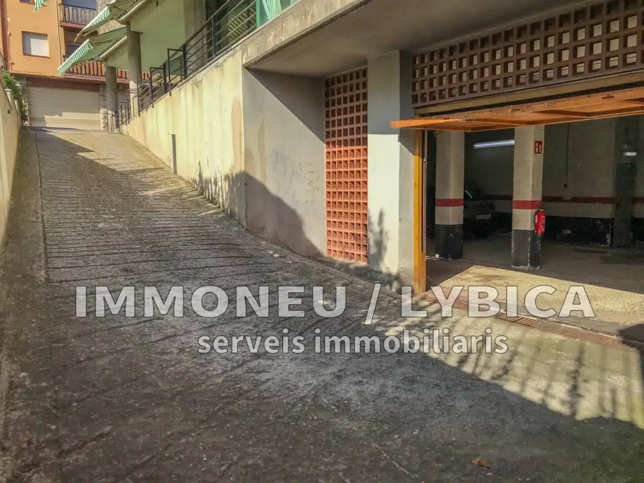 Vista exterior de Garaje en venta en Puigcerdà