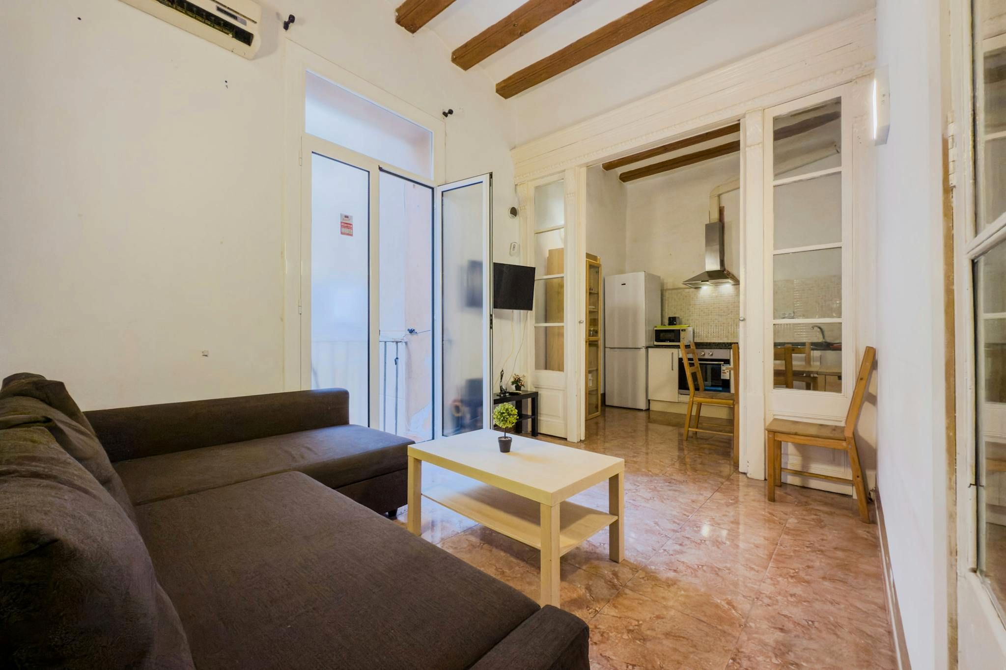 Living room of Flat to rent in  Barcelona Capital  with Air Conditioner, Furnished and Washing machine
