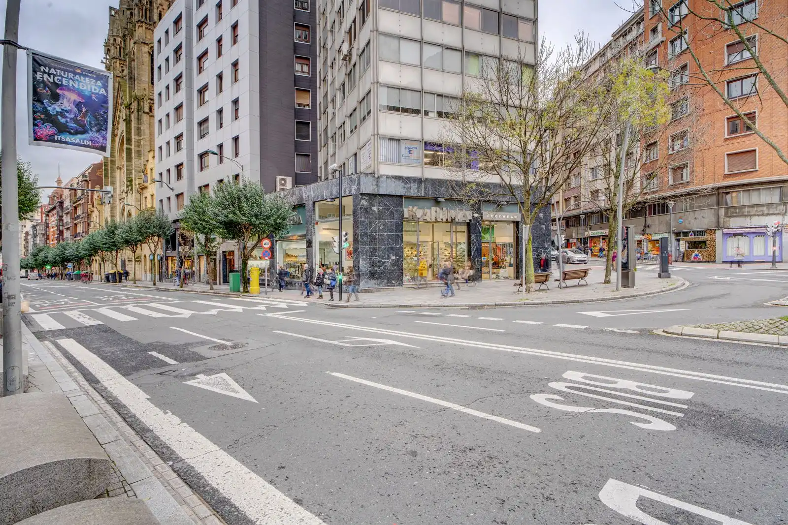 Vista exterior de Local en venta en Bilbao 