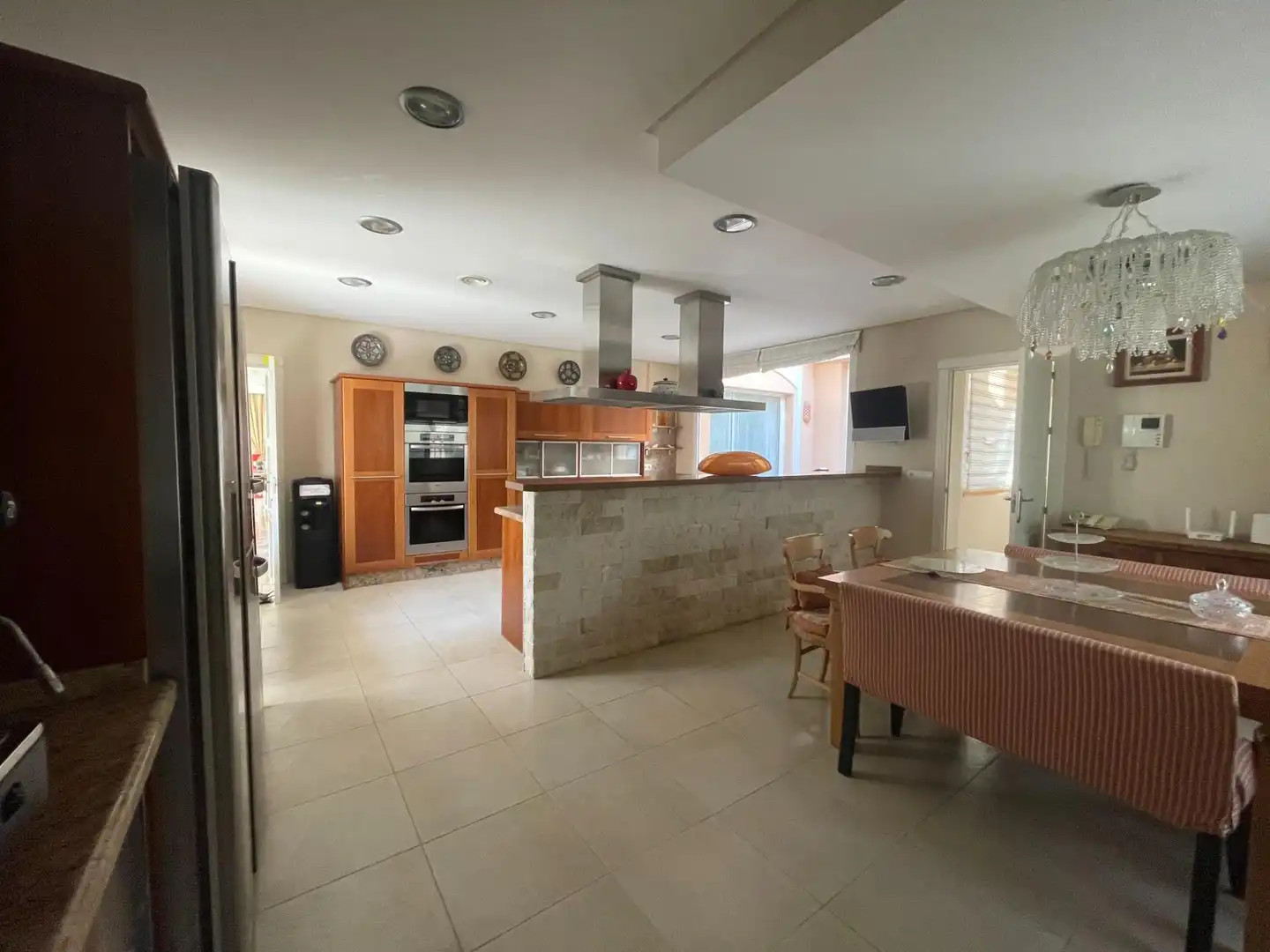 Cuina de Casa o xalet en venda en Estepona amb Aire condicionat, Terrassa i Traster