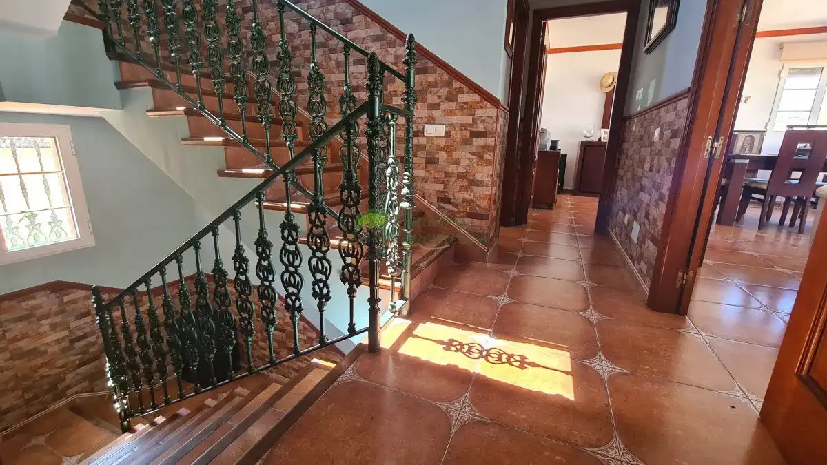 Houses for sale in Canillas de Albaida  with Air Conditioner, Terrace and Storage room